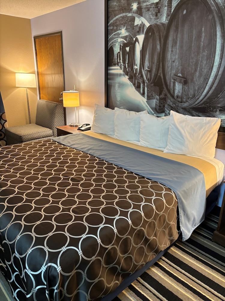 Super 8 by Wyndham Fairfield