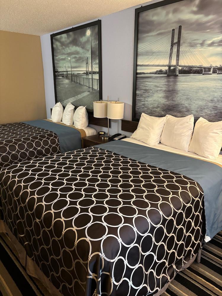 Super 8 by Wyndham Fairfield