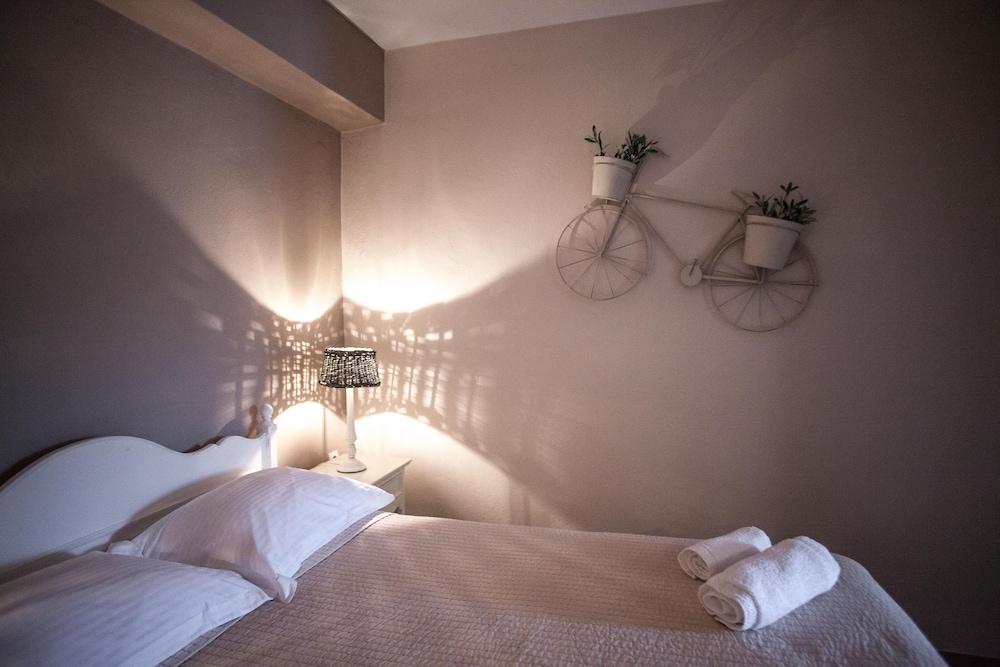 Porto Koundouros Villas