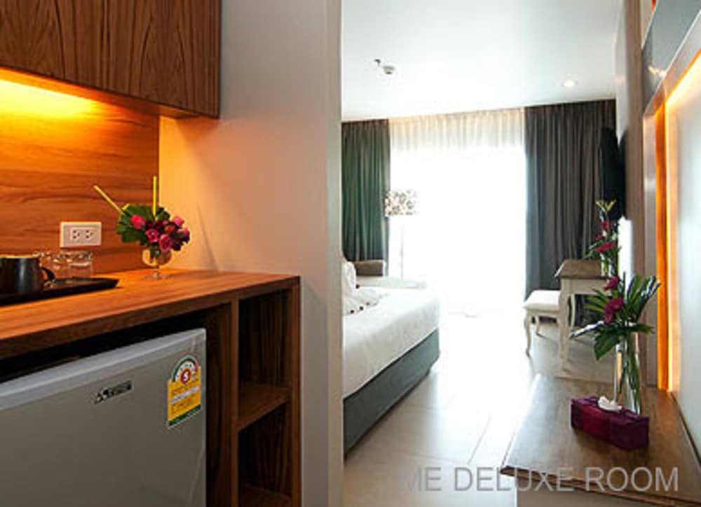 Sea Me Spring Too Hotel