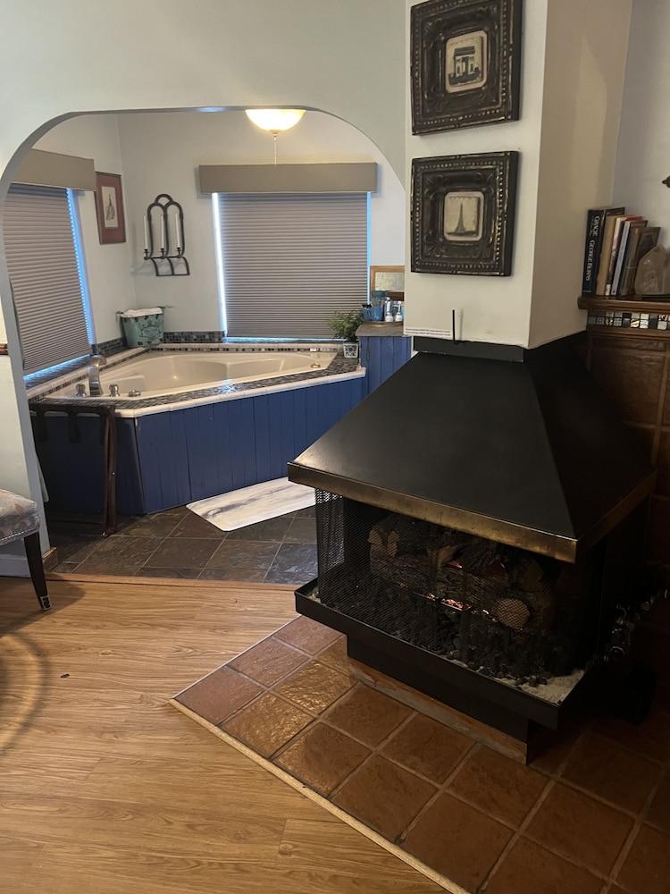 Cliff House Lodge B&B