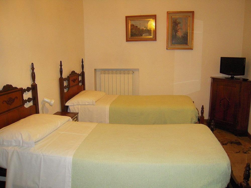 Riva Reno GuestHouse
