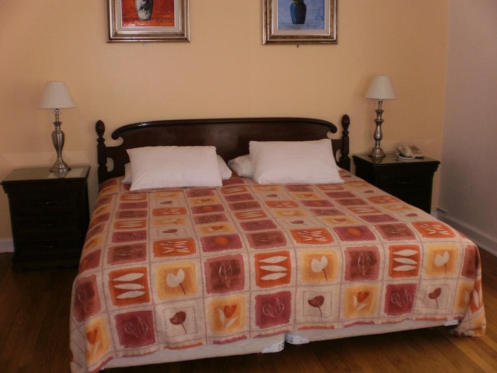 Hotel Casa González