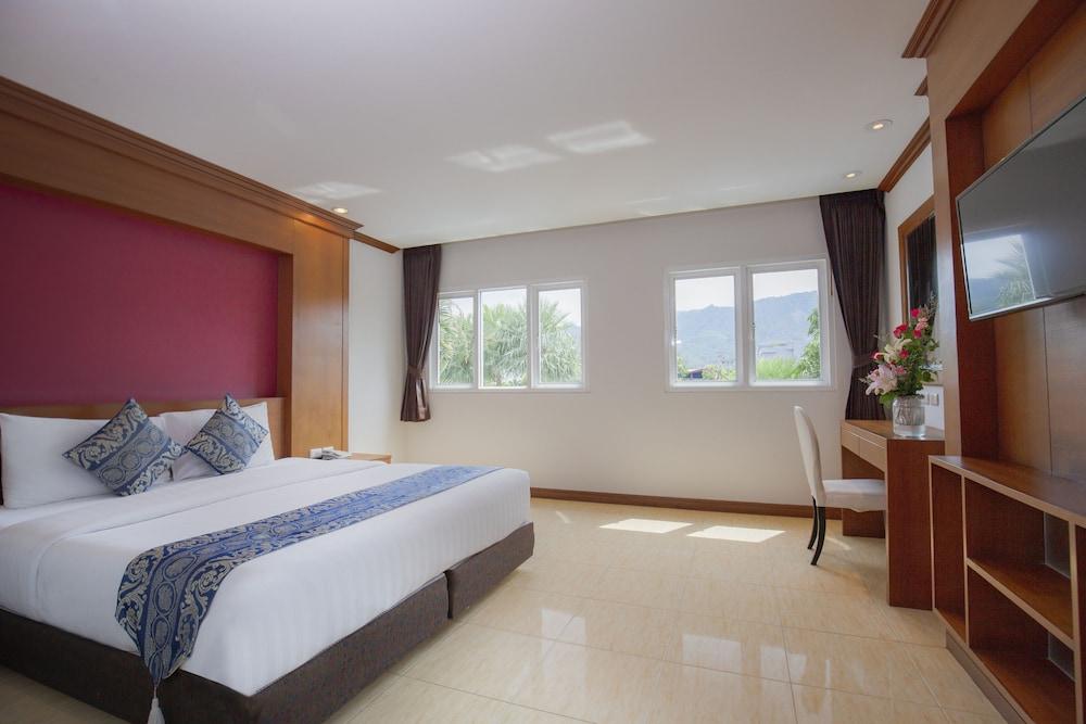 Sungthong Kamala Beach Resort