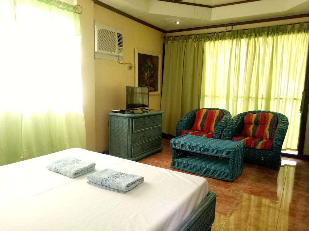 White Castle Resort & Hotel