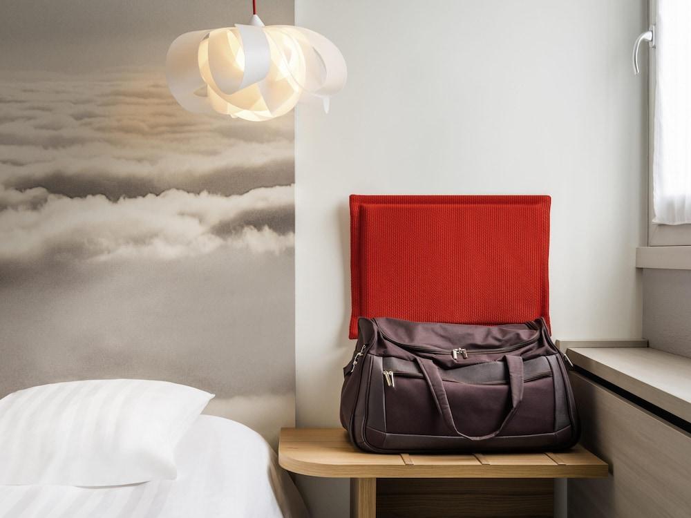 ibis Styles Paris Velizy