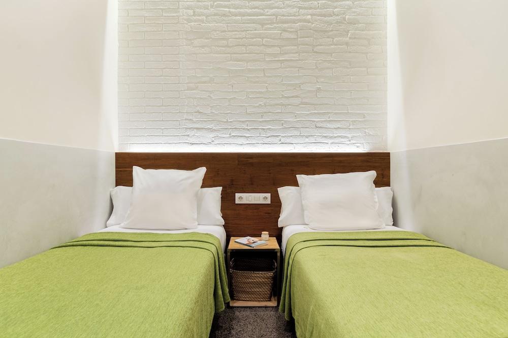 Fuster Apartments By Aspasios