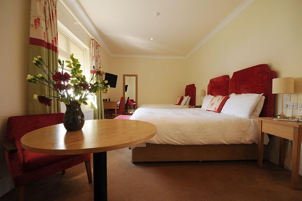 Casey's Hotel Glengarriff