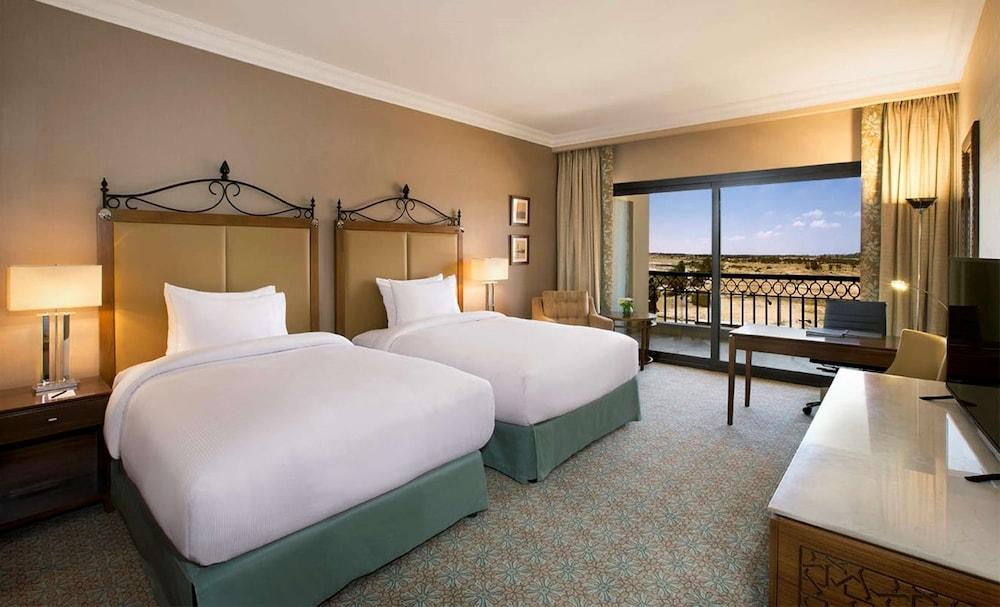 Hilton Alexandria King's Ranch