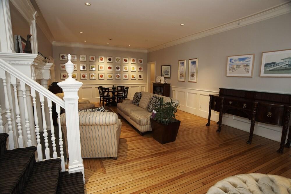 Anchor Inn Beach House