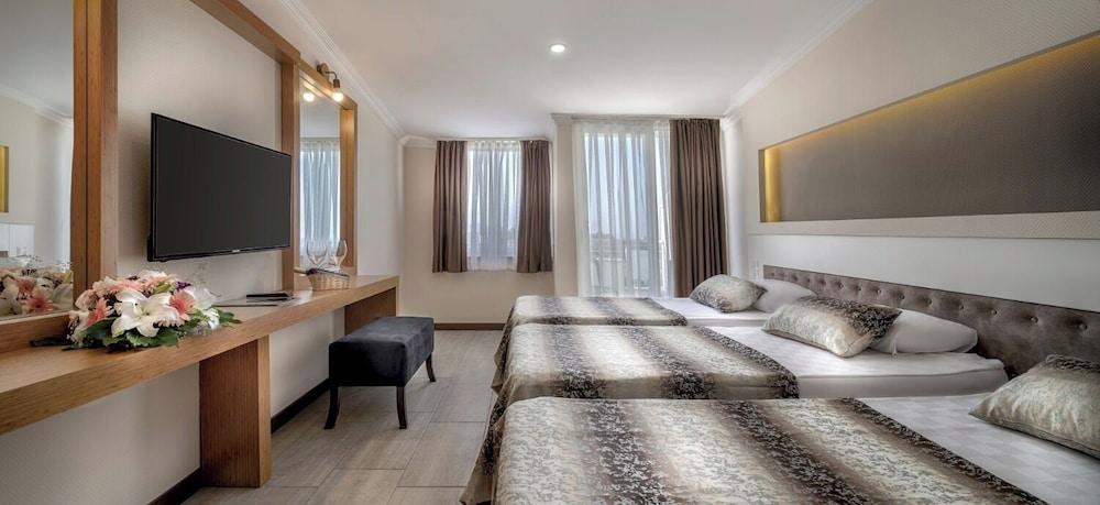 Rox Resort  Hotel - All Inclusive