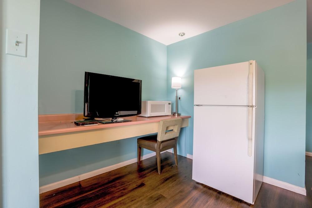 Relax Inn By OYO Natural Bridge I-81