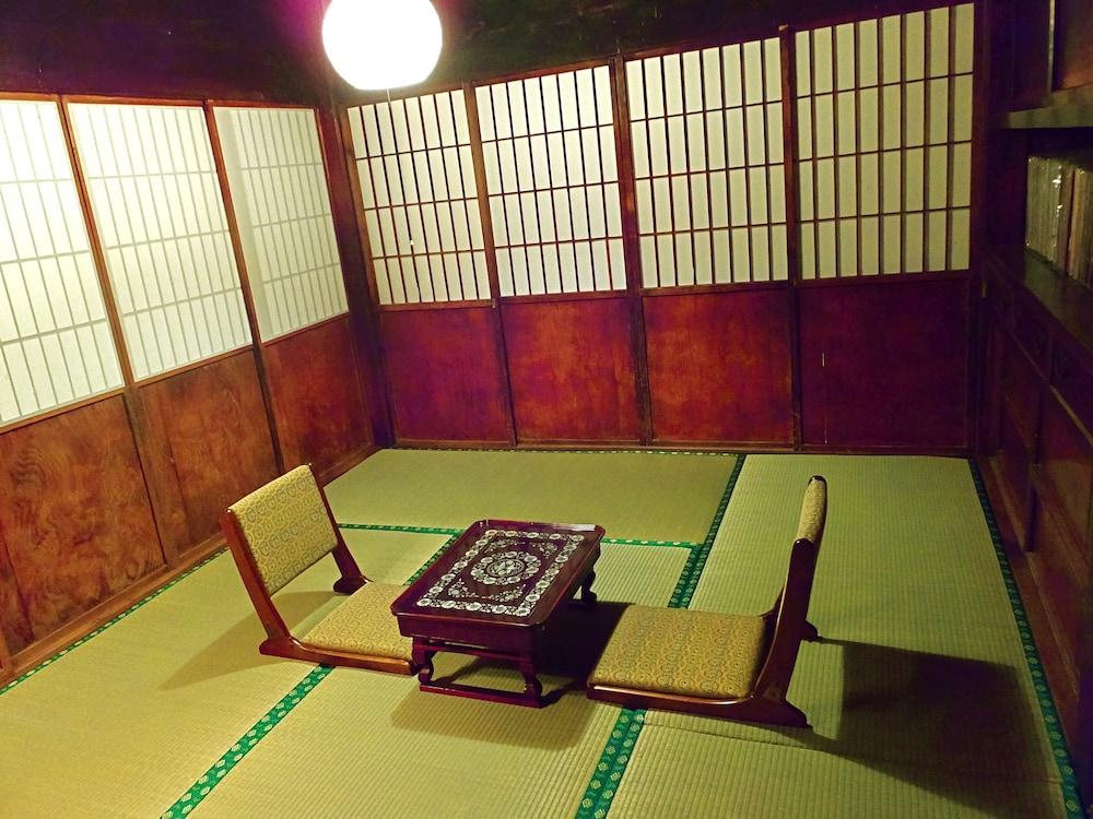 Kominka Sharehouse Hooju - Hostel