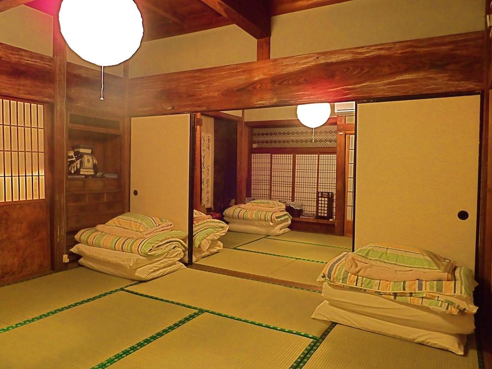 Kominka Sharehouse Hooju - Hostel