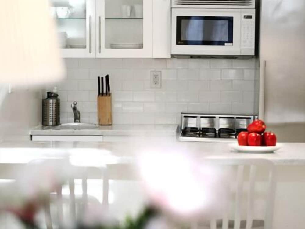 The Meatpacking Suites