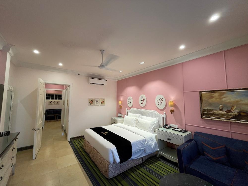 Mayfair Palm Beach Resort