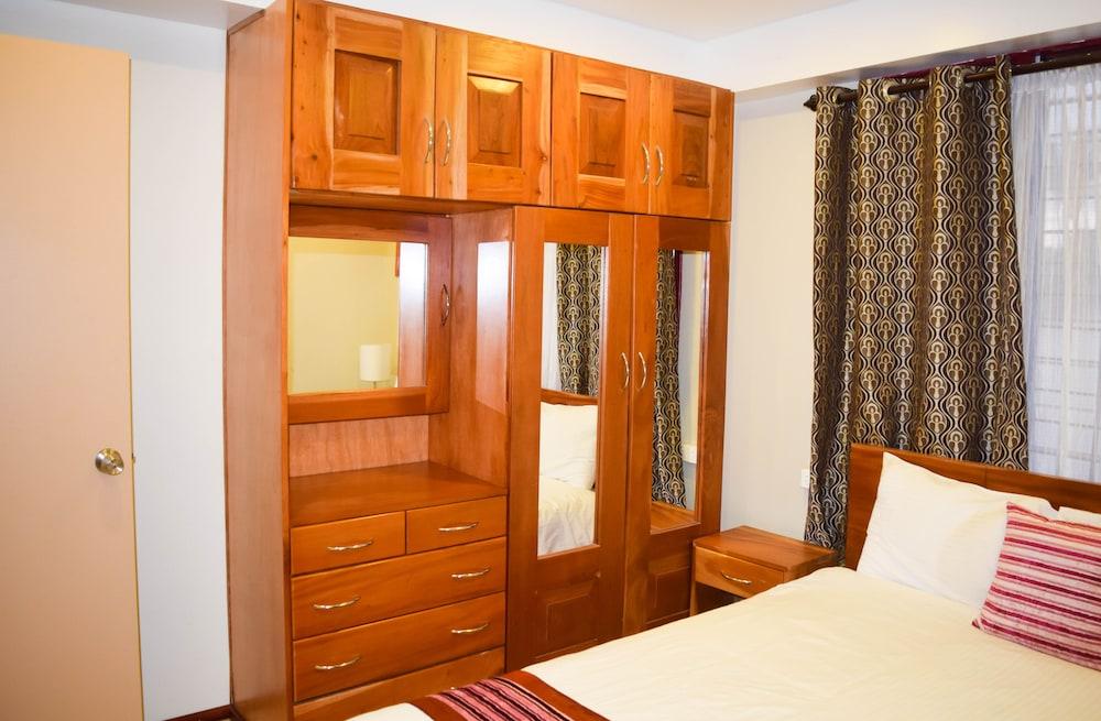 Al-Minhaj Service Apartments