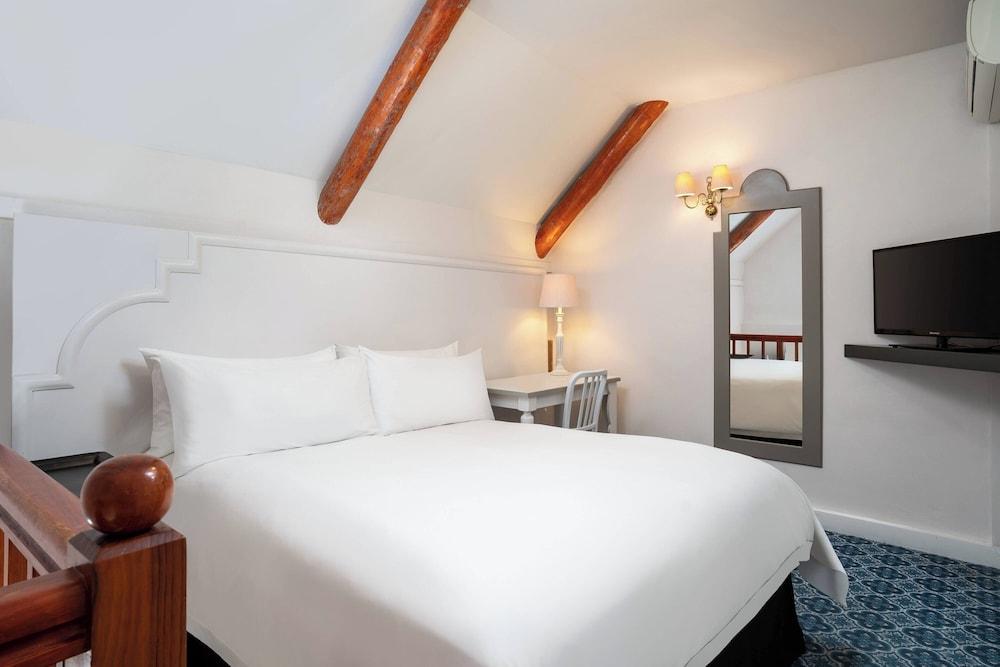 Protea Hotel by Marriott Cape Town Mowbray