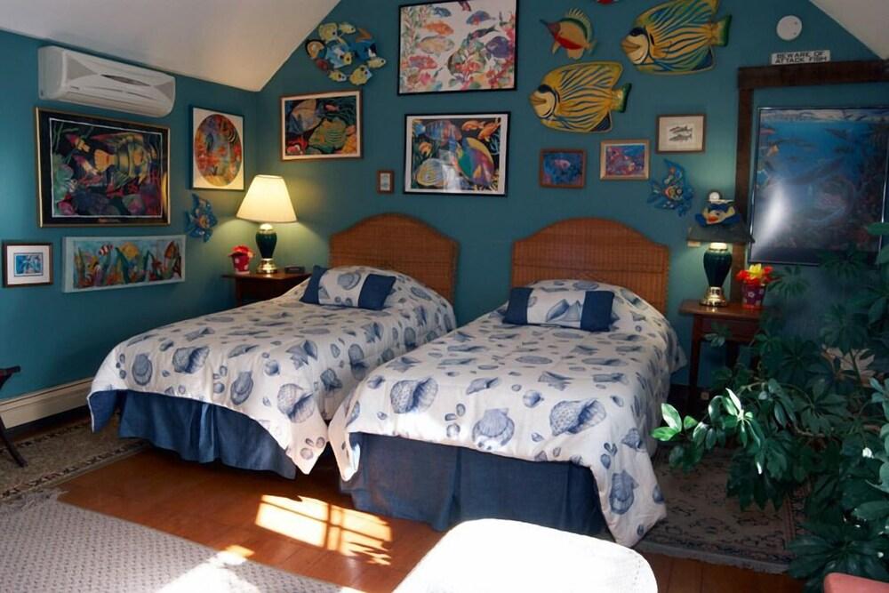 Simmons Homestead Inn