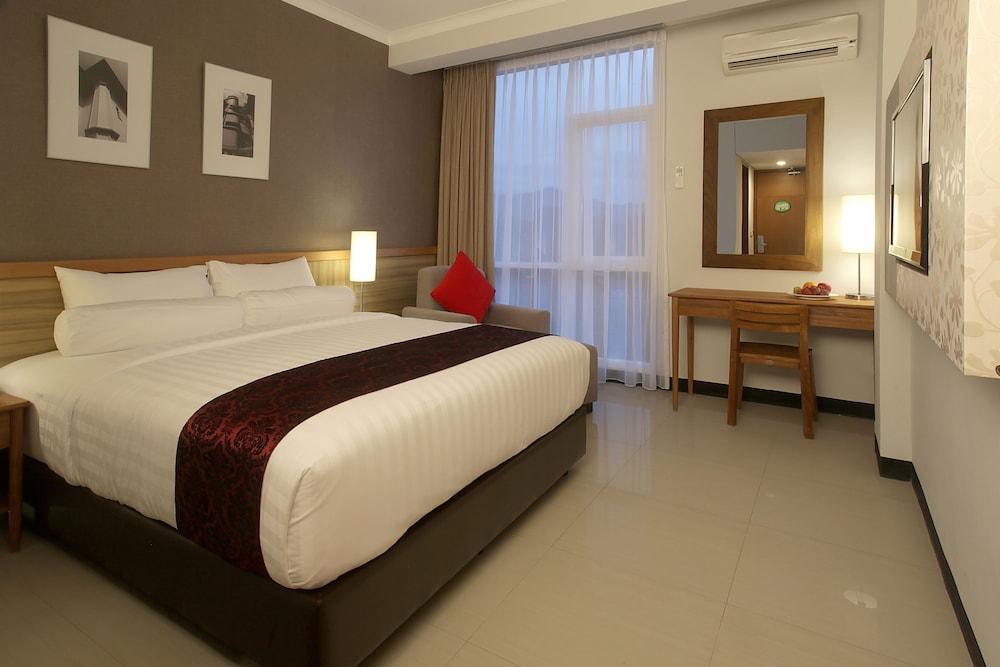Ivory Hotel Bandung
