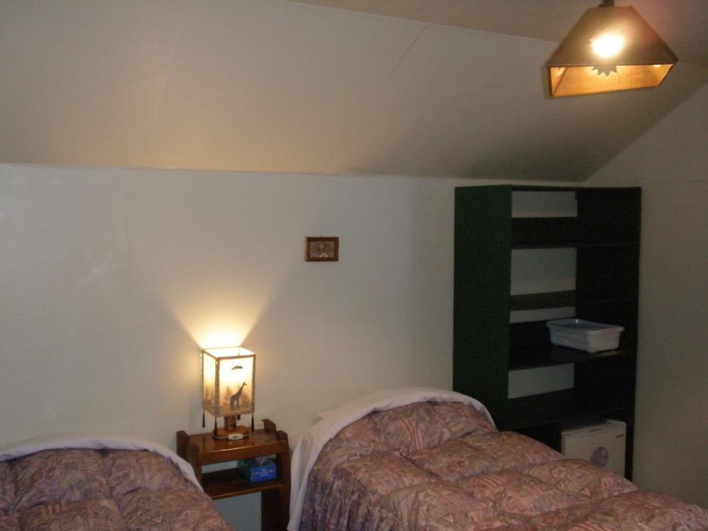 Pension & Restaurant Bistare Kana