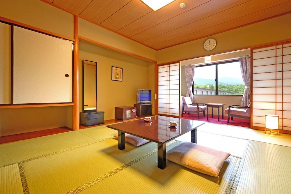 Mercure Urabandai Resort & Spa