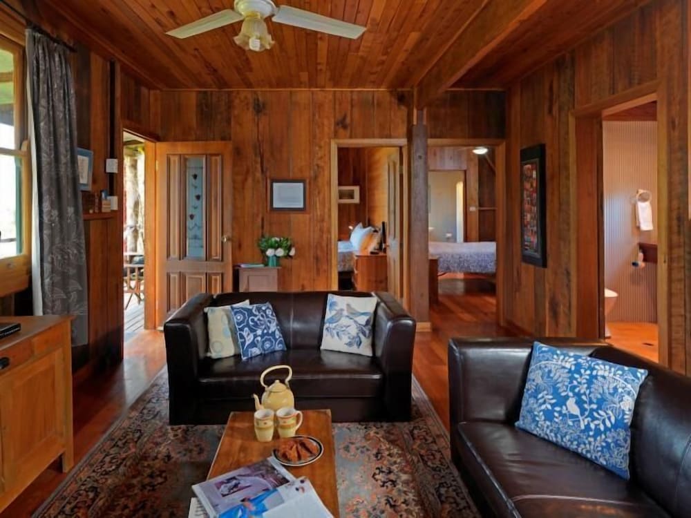 Cedar Creek Cottages