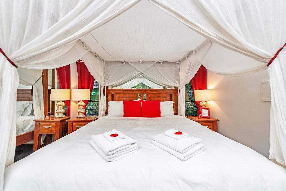 Linger A While Chalet