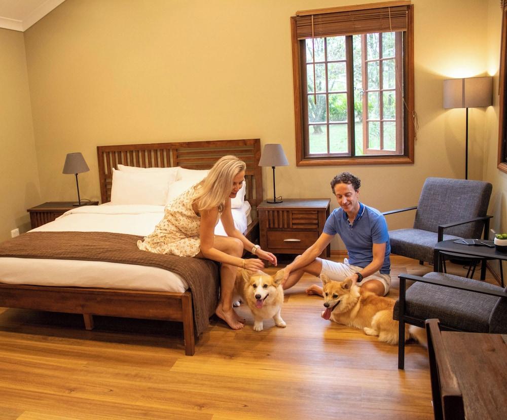 Sunshine Valley Cottages