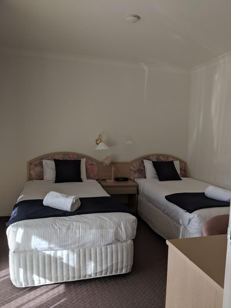 Bega Village Motor Inn