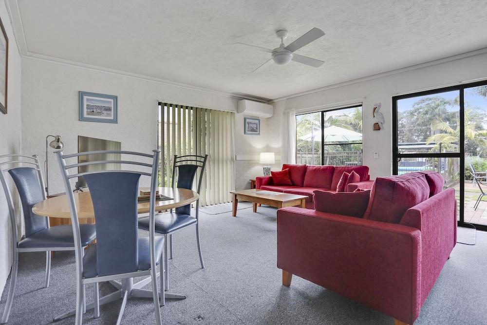 Ocean Drive Apartments