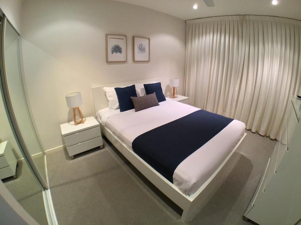 The Dunes Cotton Tree