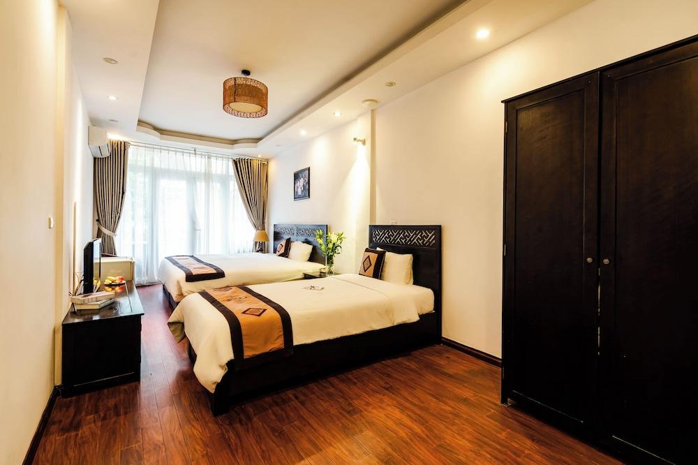 Wild Lotus Hotel & Travel 2