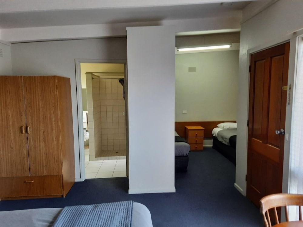 Abbotswood Motor Inn