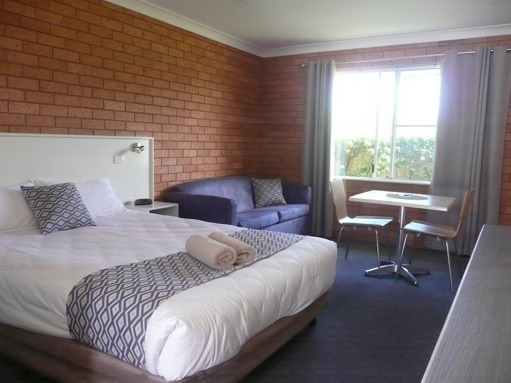 Rosebourne Gardens Motel