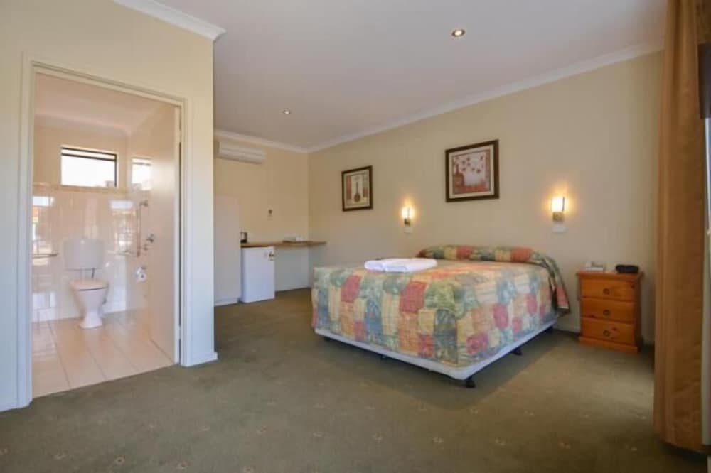 The Tower Hotel Kalgoorlie