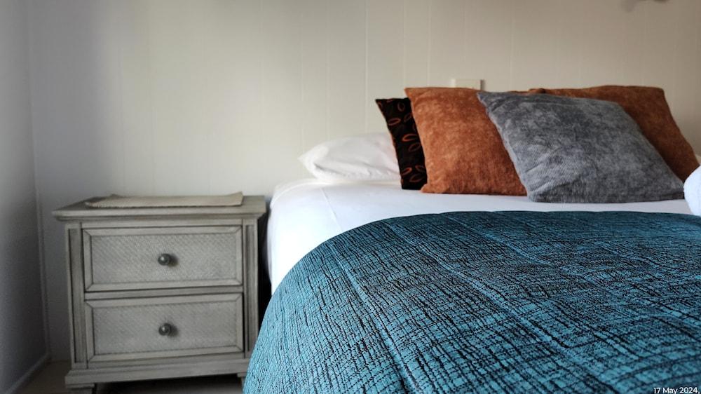 Pacific Palms Motor Inn