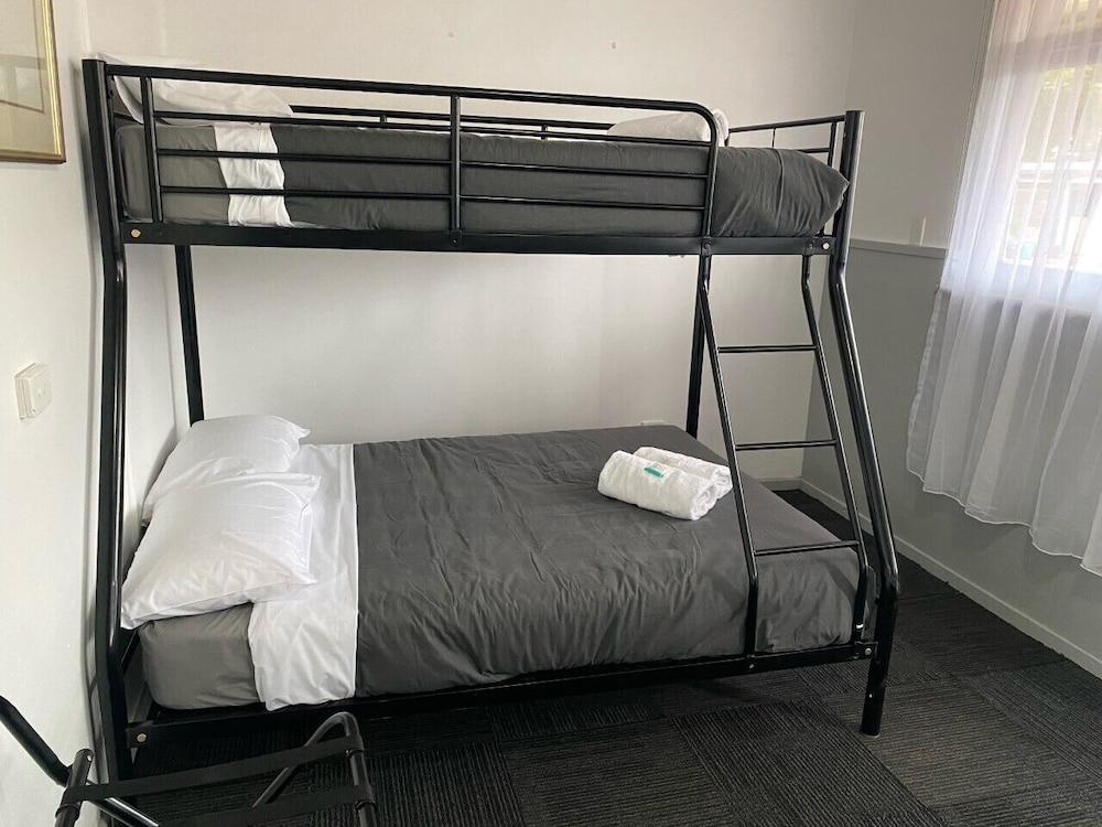 Charlton Motel - Victoria