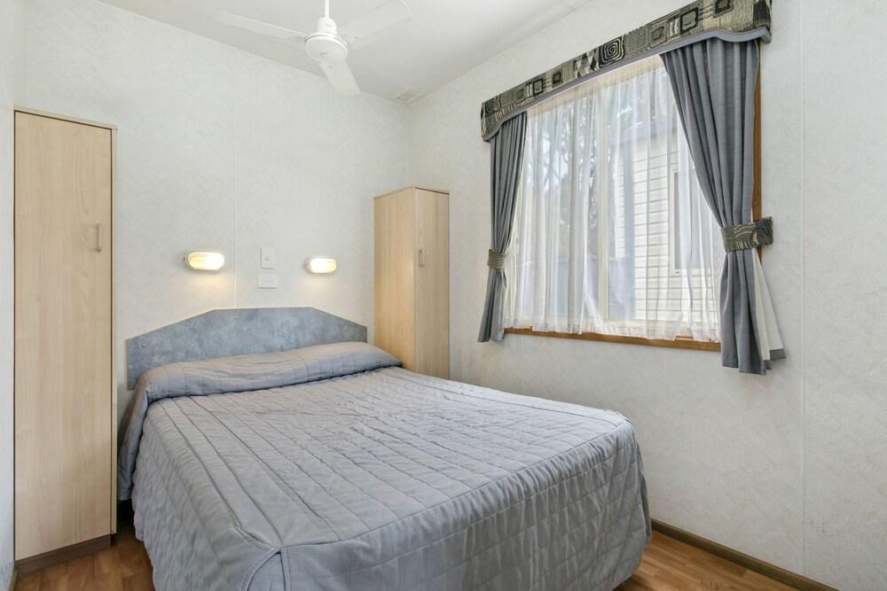 Australian Community Villages