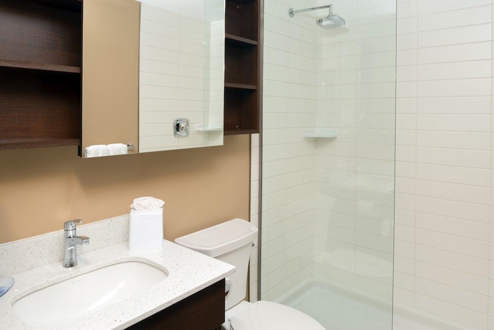 Microtel Inn & Suites by Wyndham Red Deer