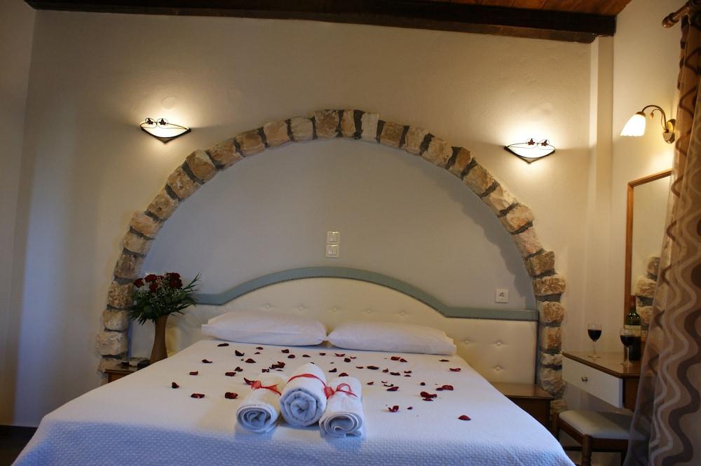 Santa Katerina Studios & Apartments