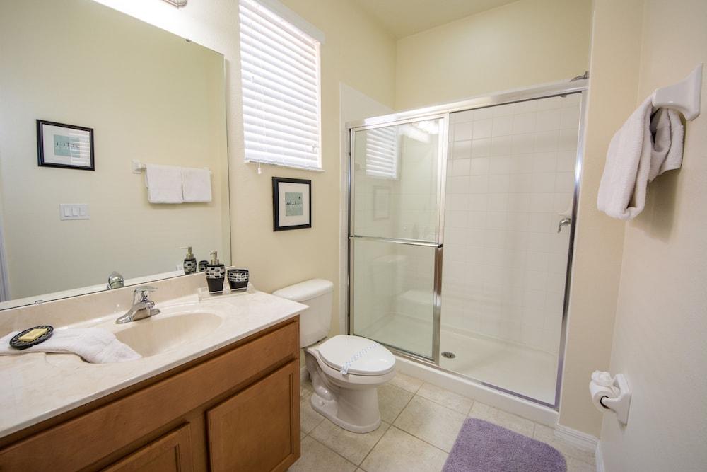 Bella Vida Resort by Home 2U