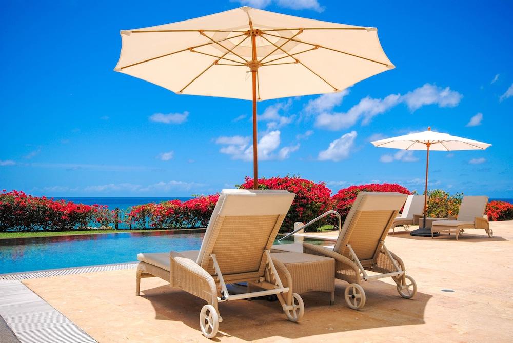 The Cove Suites at Blue Waters Resort and Spa