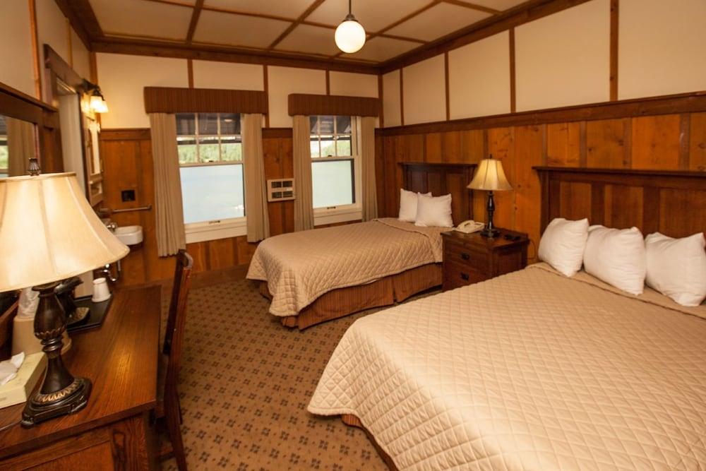 Many Glacier Hotel - Inside the Park