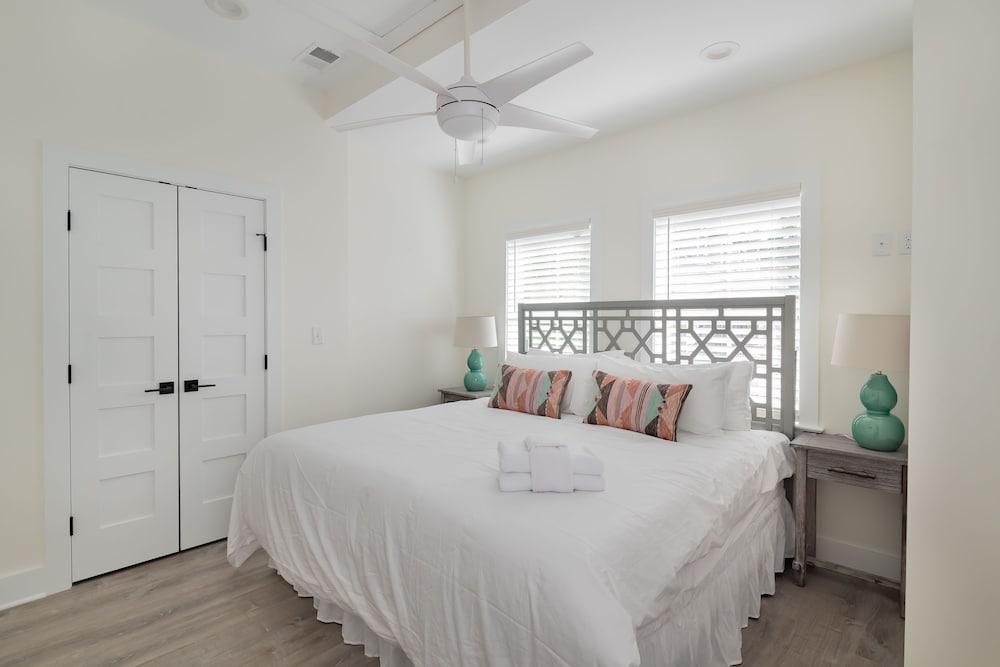 The Quarters on Spring