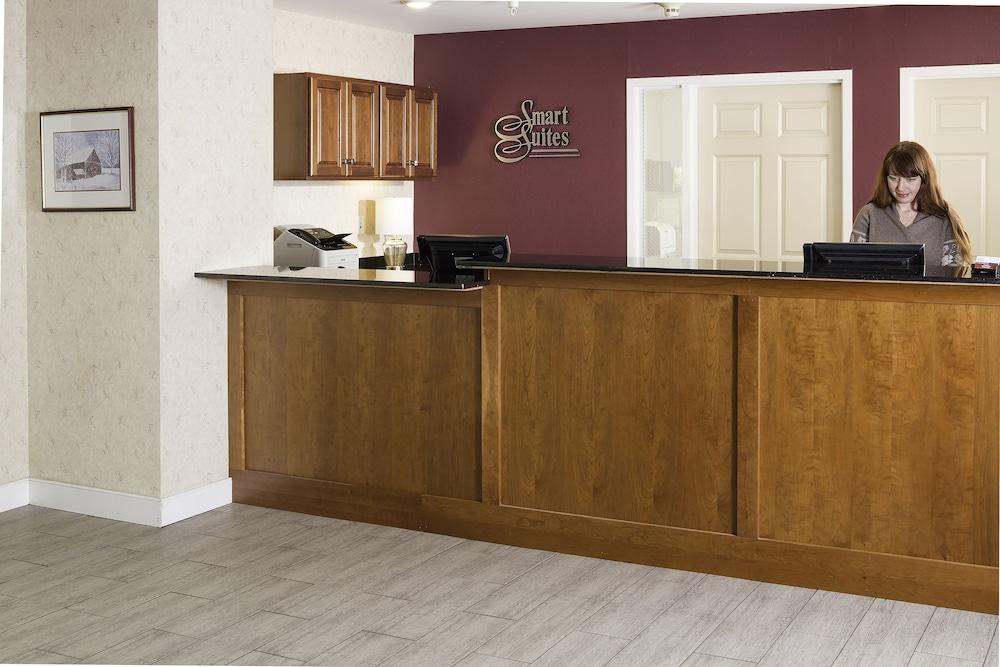 Smart Suites, an Ascend Collection Hotel