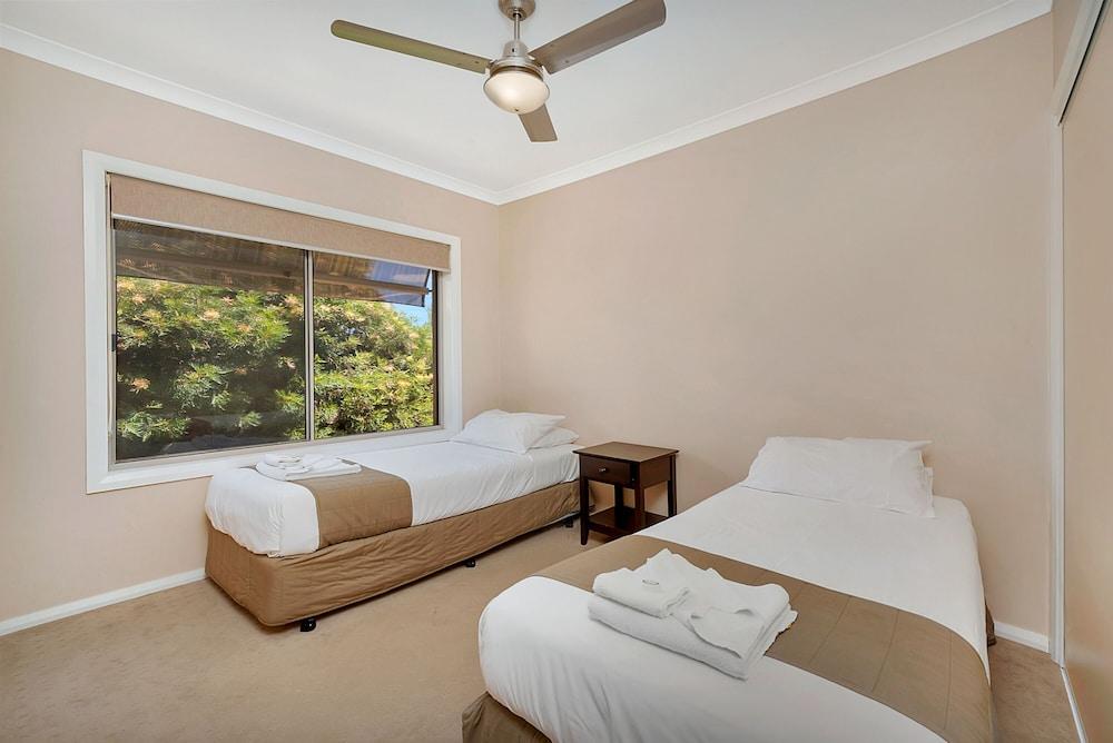 Kennedy Holiday Villas