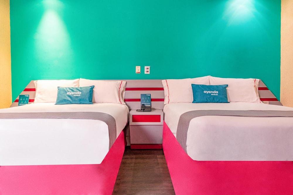 Ayenda Frida Costa Azul