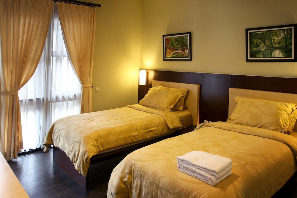 COZY Boutique Guest House