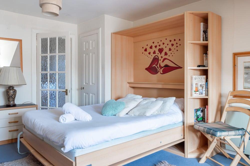 Tony Asga - Tony's Apartments